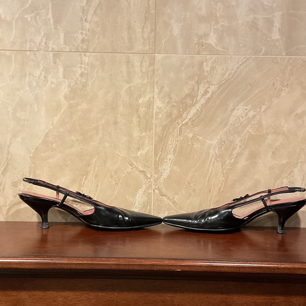 Salvatore Ferragamo Black Slingback Heels, Size 8.5B - Picture 8 of 13